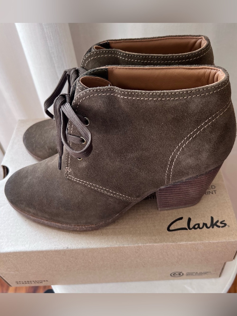 Clarks Bergen Lace Up Suede Booties Dark Olive Green